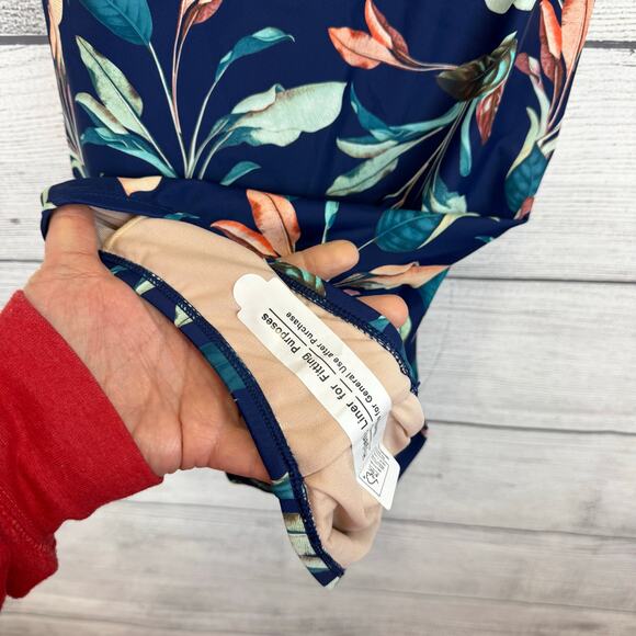 Mynah Plus Size Navy Lush Leaf Printed One Piece Swimsuit Size 24W - Picture 5 of 10